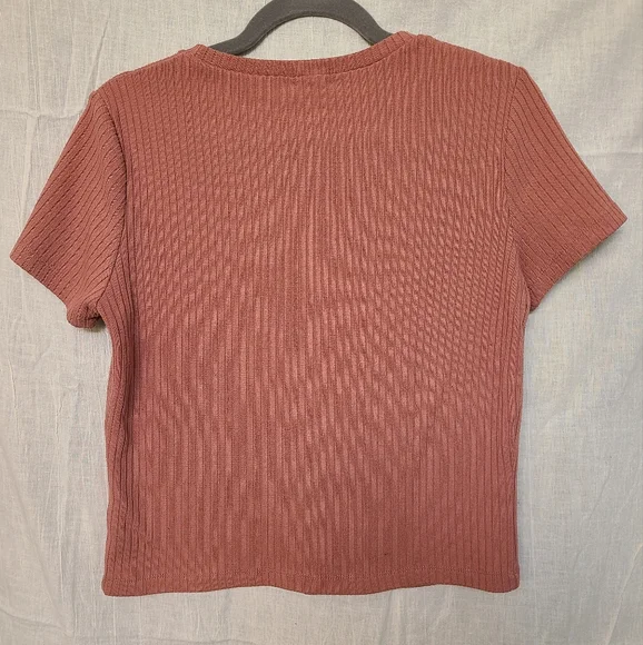 Cropped Ribbed T-Shirt - Picture 2 of 5